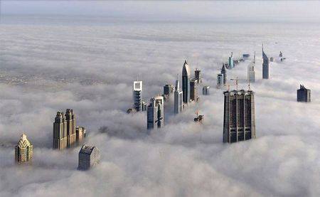 Dubai pod oblacima